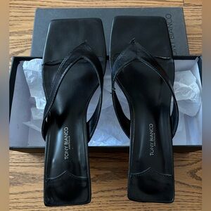 Tony Bianco Black COBRA leather thong kitten heel sandals | Size 7.5 US
